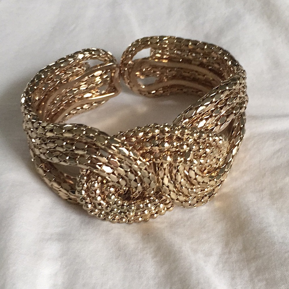 Shiny Hinge Bracelet - The Limited, loop style